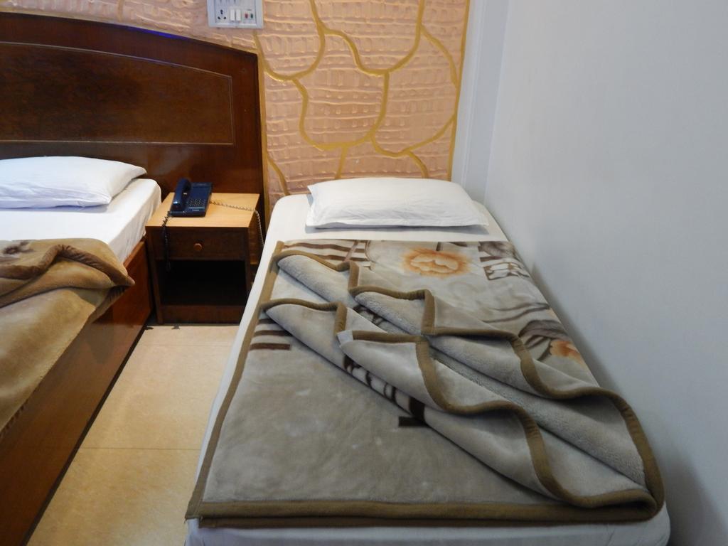 Airport Hotel Paradise International Нью-Дели Номер фото