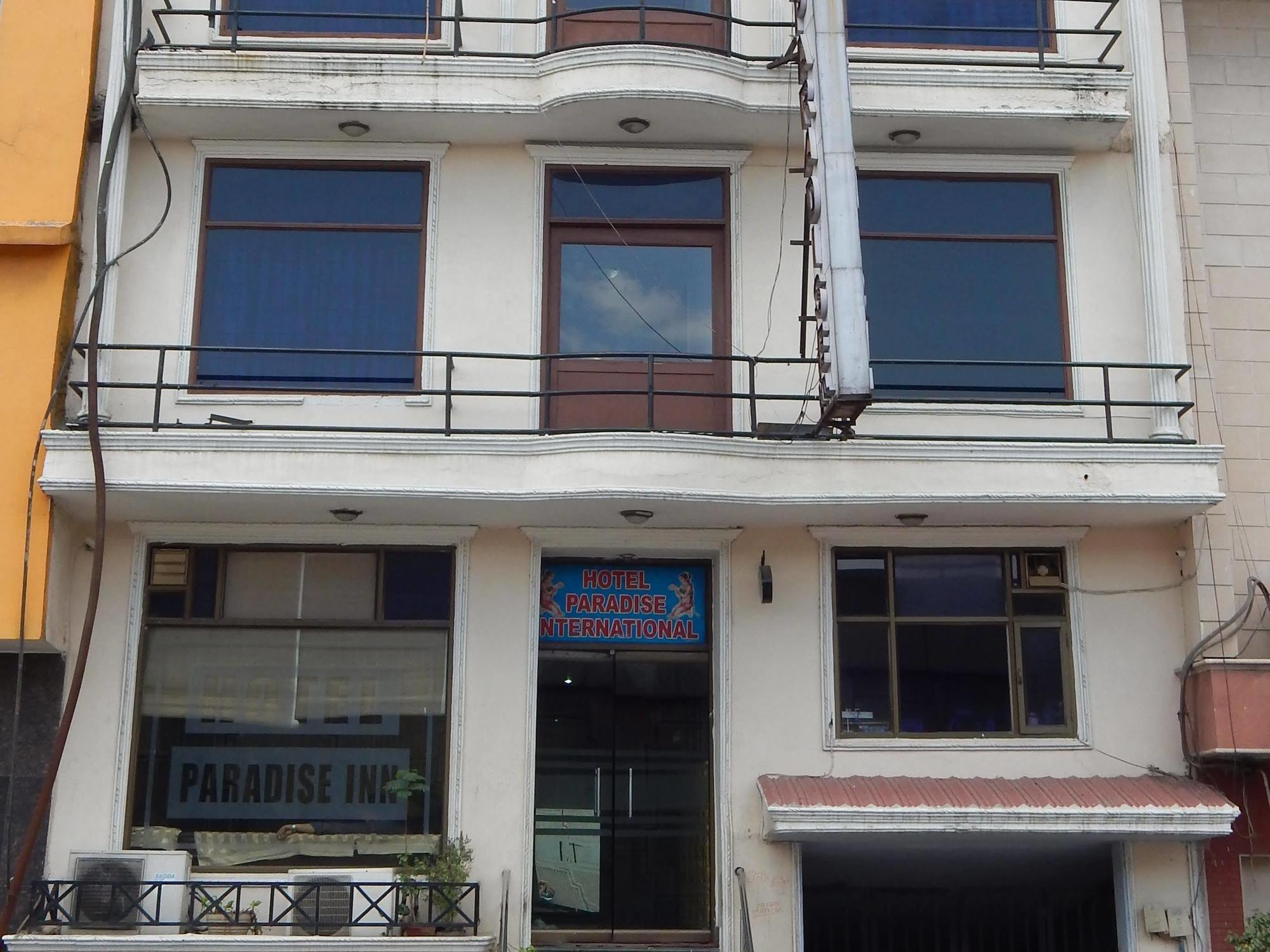 Airport Hotel Paradise International Нью-Дели Экстерьер фото